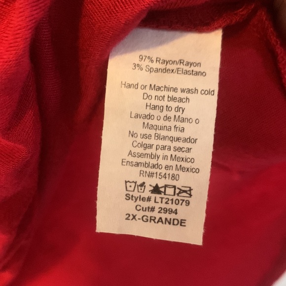 Criss-Cross Cutout Hi-Low Red Tank Size 2X New Without Tags - Picture 6 of 6